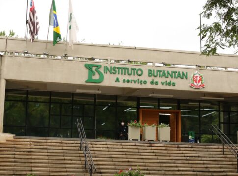 butantan-se-prepara-para-testar-vacina-contra-gripe-aviaria-em-humanos