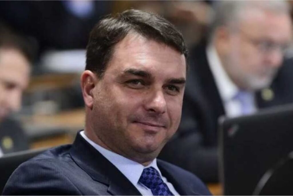 flavio-bolsonaro-e-contra-pl-dos-jogos,-mas-frequenta-cassinos-nos-eua