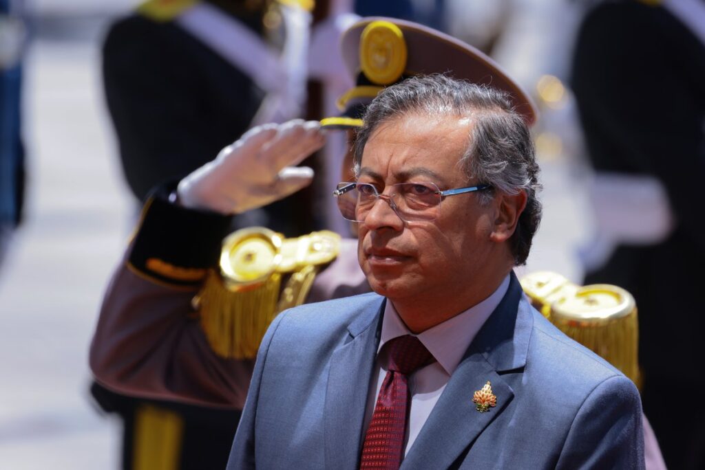 eua-e-colombia-convocam-diplomatas-apos-denuncia-de-golpe-contra-petro