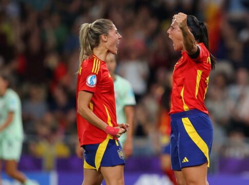 eurocopa-feminina:-espanha-goleia-portugal-e-italia-vence-belgica