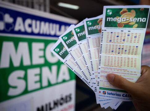 mega-sena-acumula-e-premio-vai-a-r$-6,5-milhoes.-confira-os-numeros