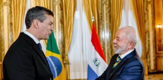 lula-e-santiago-pena-conversam-sobre-caso-de-espionagem-da-abin