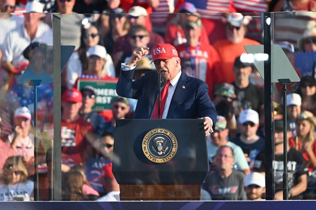 trump-classifica-aprovacao-de-megaprojeto-como-“vitoria-fenomenal”