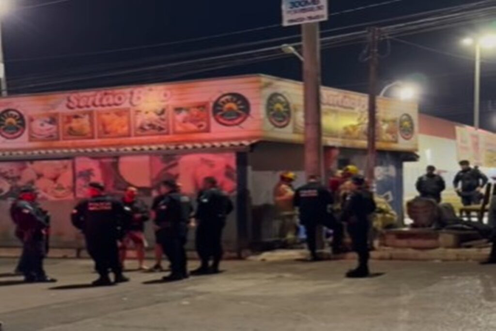 retalhado-na-faca:-homem-e-agredido-e-esfaqueado-apos-discussao-em-rua