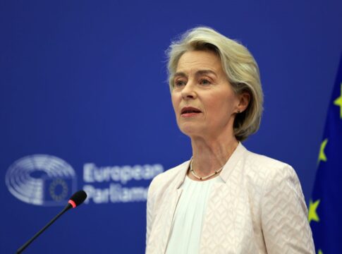 presidente-da-comissao-europeia-e-alvo-da-direita-em-mocao-de-censura