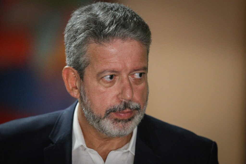 impasse-do-iof-deve-ser-resolvido-no-pl-de-isencao-do-imposto-de-renda