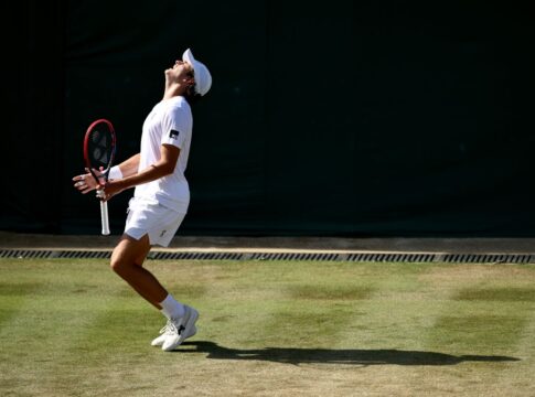joao-fonseca-perde-para-numero-143-do-ranking-e-esta-fora-de-wimbledon