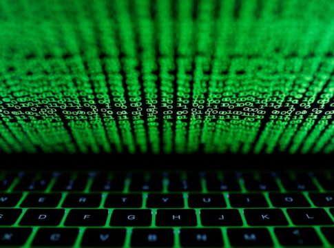 funcionario-que-deu-acesso-a-hackers-executarem-fraude-e-preso