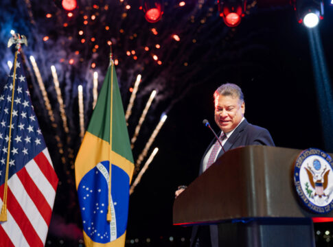 4th-of-july:-embaixada-dos-eua-celebra-a-independencia-em-grande-festa