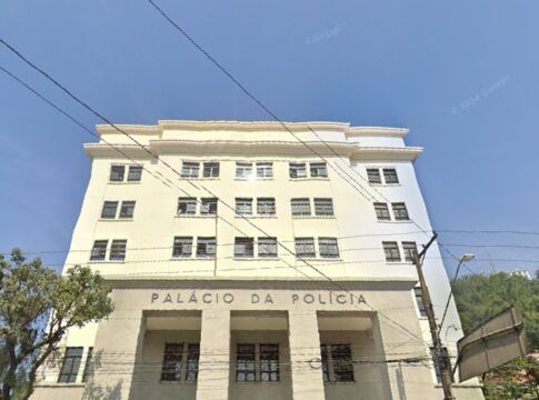 dupla-faz-caminhoneiro-e-crianca-refens-durante-roubo-no-litoral-de-sp