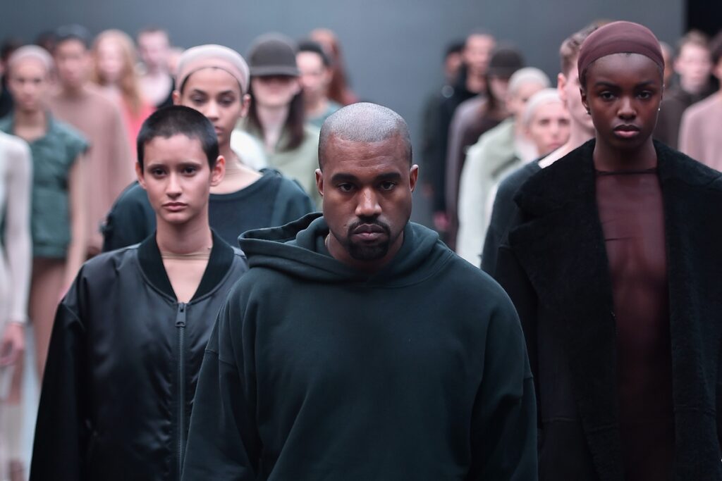 kanye-west-e-banido-da-australia-em-mais-uma-retaliacao-ao-rapper