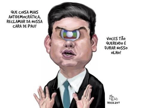 charge-do-aroeira