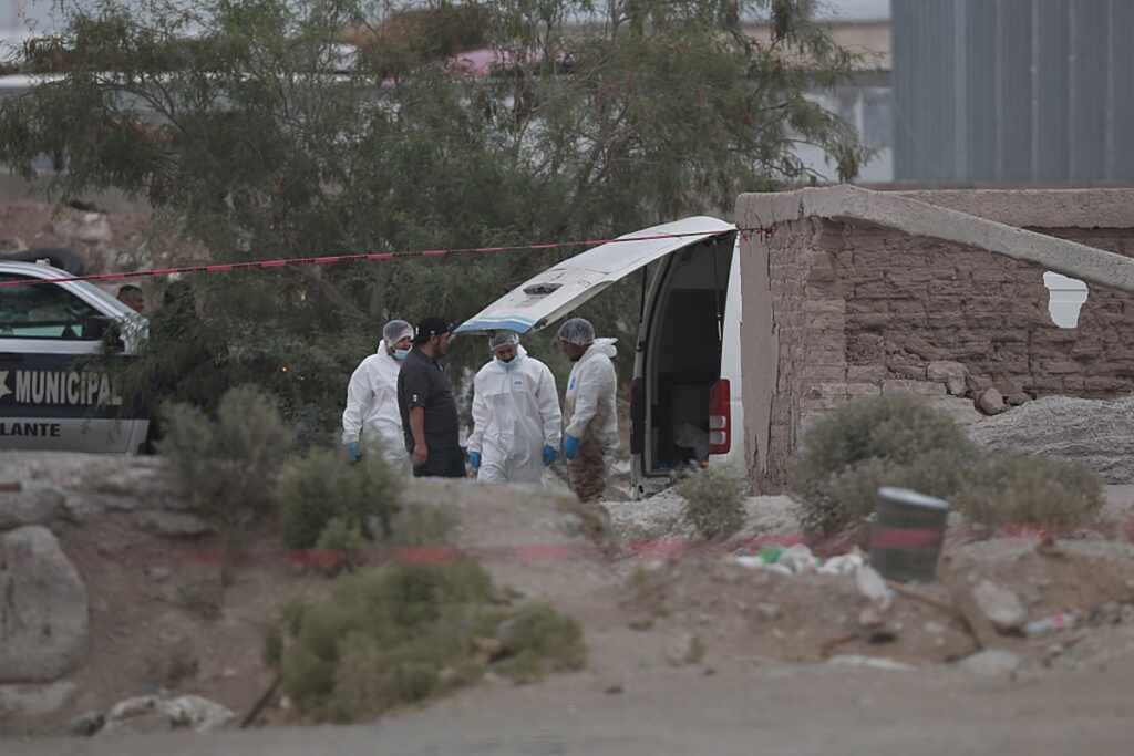 dois-sao-indiciados-por-abandono-de-383-corpos-em-crematorio-no-mexico