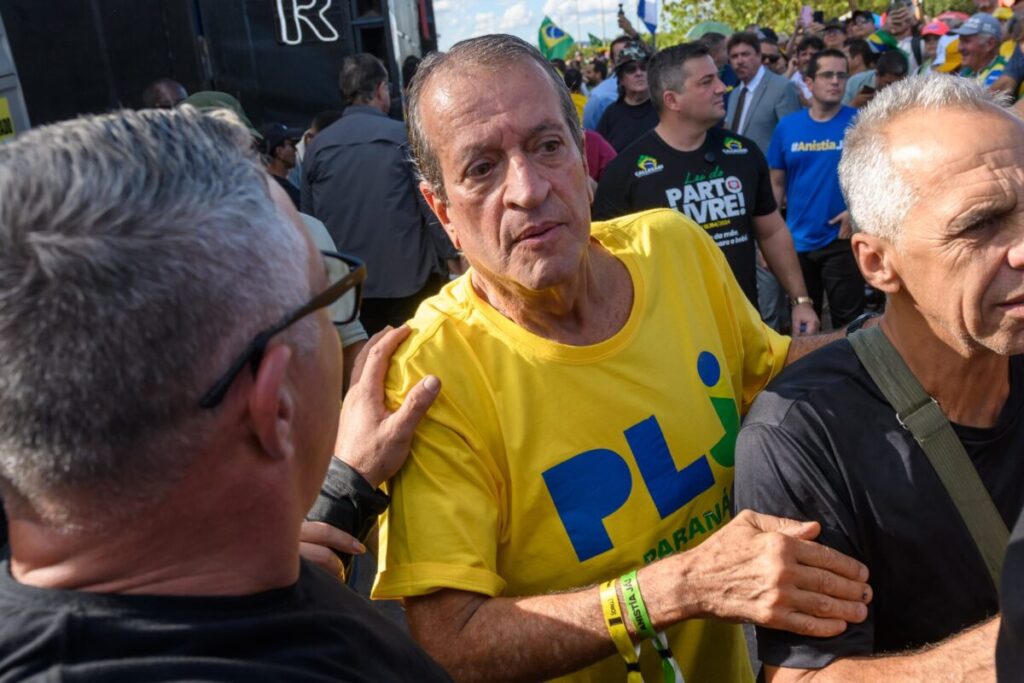 valdemar:-“entraram-numa-guerra-na-internet-para-acabar-com-a-direita”