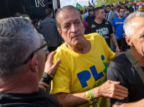 valdemar:-“entraram-numa-guerra-na-internet-para-acabar-com-a-direita”