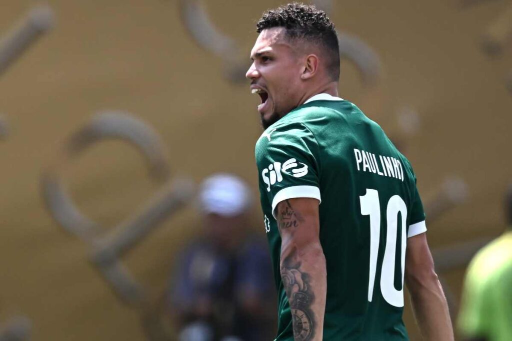 paulinho-anuncia-que-perdera-restante-da-temporada-apos-jogar-lesionado