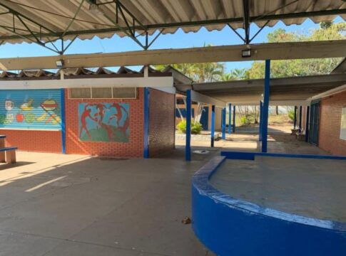 menino-de-12-anos-morre-apos-cair-do-telhado-de-escola-atras-de-pipa