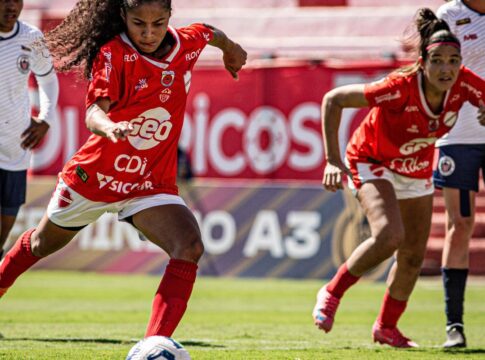 vila-nova-vence-nos-penaltis-e-vai-a-final-do-brasileirao-feminino-a3