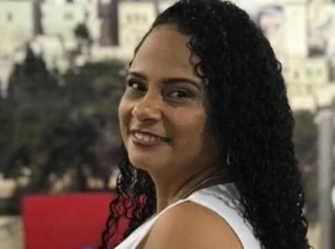 traficantes-atiraram-em-carro-de-pastora-apos-marido-mostrar-biblia