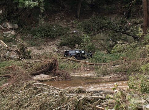 enchente-no-texas:-27-criancas-de-acampamento-seguem-desaparecidas