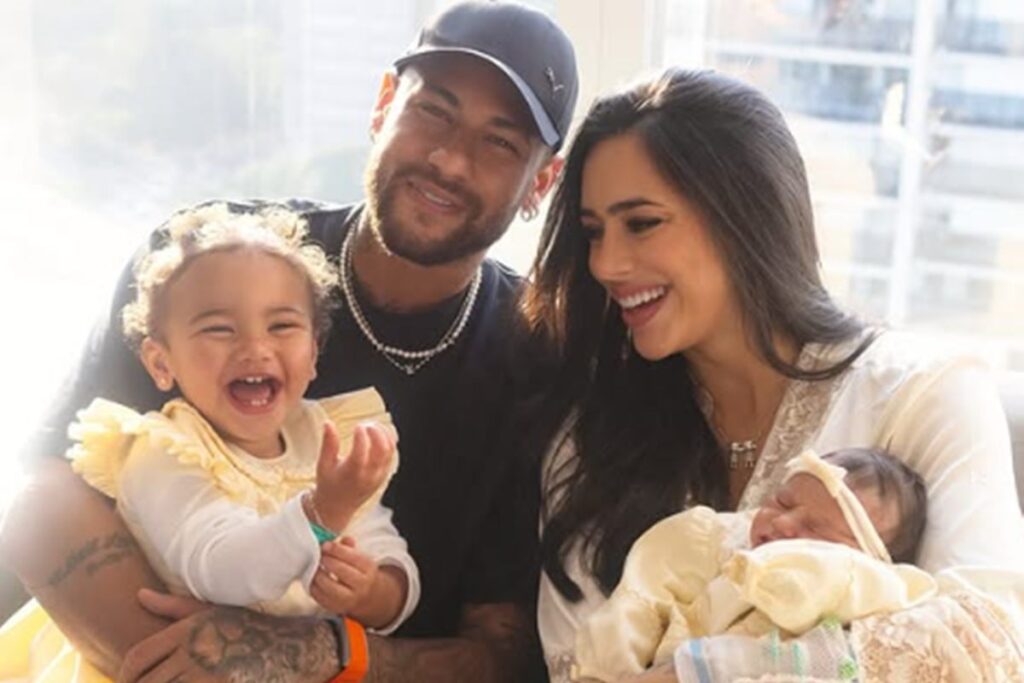 neymar-e-bruna-biancardi-mostram-o-rosto-de-mel-e-se-declaram