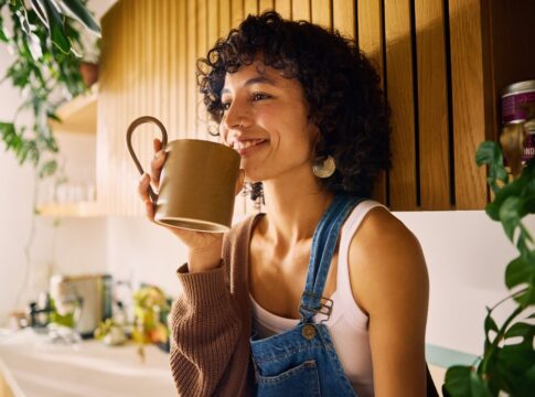 descubra-cha-que-desinflama,-alivia-dores-e-turbina-a-perda-de-peso