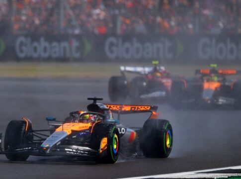 formula-1:-em-corrida-caotica,-lando-norris-vence-gp-da-inglaterra