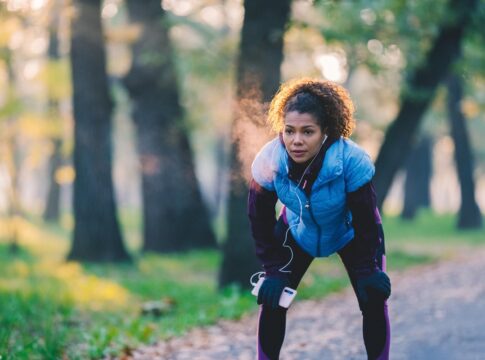 corrida-no-inverno:-5-dicas-para-manter-o-ritmo-dos-treinos-no-frio