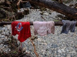 enchentes-no-texas:-mortes-chegam-a-80;-41-seguem-desaparecidos