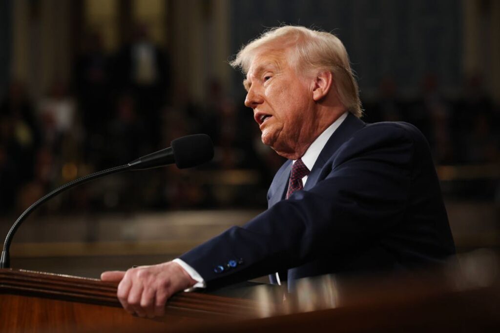 trump:-musk-esta-“fora-dos-trilhos”-apos-criacao-de-novo-partido