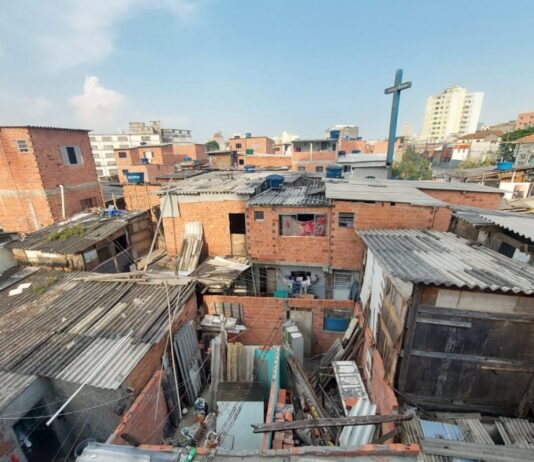 mulher-relata-ameacas-por-trocar-favela-pela-cdhu:-“vou-atras-de-voce”