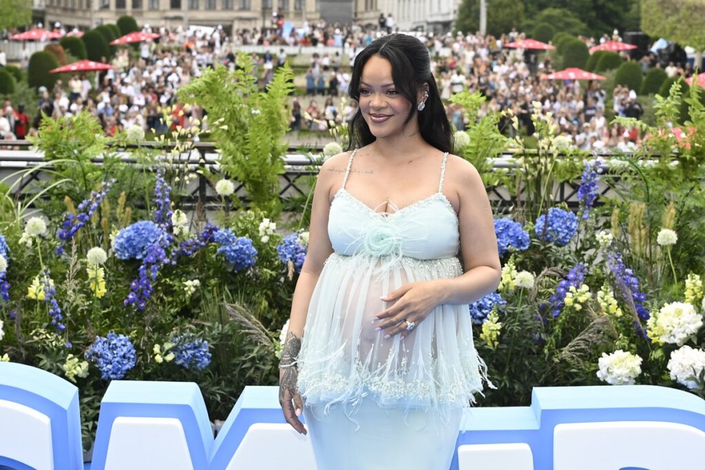 looks-de-rihanna-durante-3a-gestacao-inspiram-gravidas;-veja-destaques