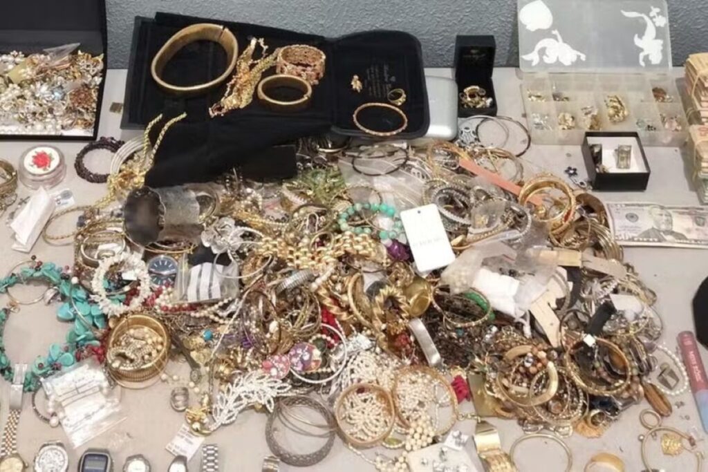 quadrilha-e-presa-apos-invadir-casa-em-sp-e-roubar-r$-1-mi-em-joias