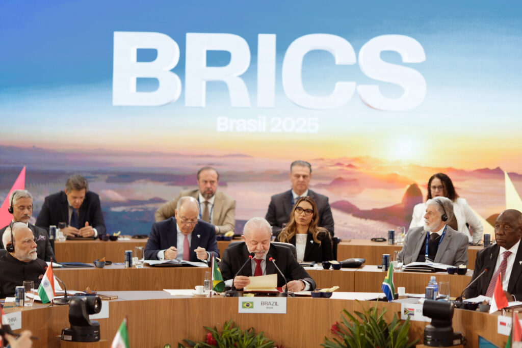 brics:-lula-critica-negacionismo-e-cobra-“justica-climatica”