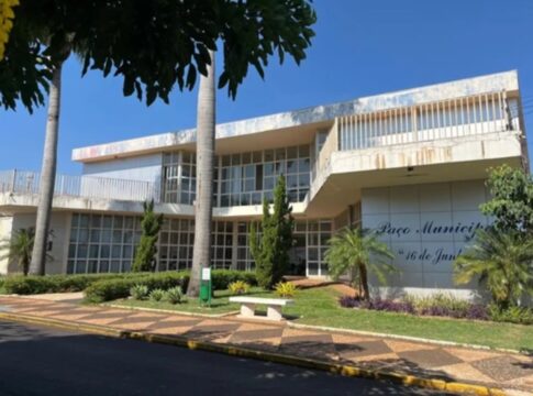 salario-de-ate-r$-6,7-mil:-prefeitura-abre-inscricoes-para-concurso