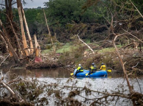 mortes-por-enchentes-no-texas-ultrapassam-100.-buscas-continuam