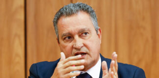 rui-costa-diz-que-nao-cabe-a-trump-opinar-sobre-o-judiciario-do-brasil