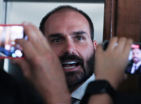 moraes-prorroga-inquerito-que-investiga-eduardo-bolsonaro