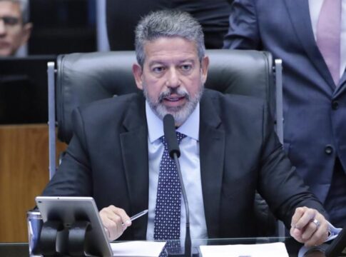 lira-avalia-diminuir-aliquota-minima-para-compensar-nova-isencao-do-ir
