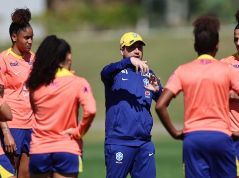 arthur-elias-admite-favoritismo-do-brasil-na-copa-america