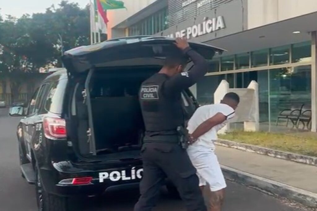 test-drive-do-crime:-ladrao-some-com-motos-apos-combinar-compra.-video