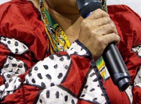 filme-mostra-reencontro-de-pai-e-filhas-indigenas-40-anos-depois