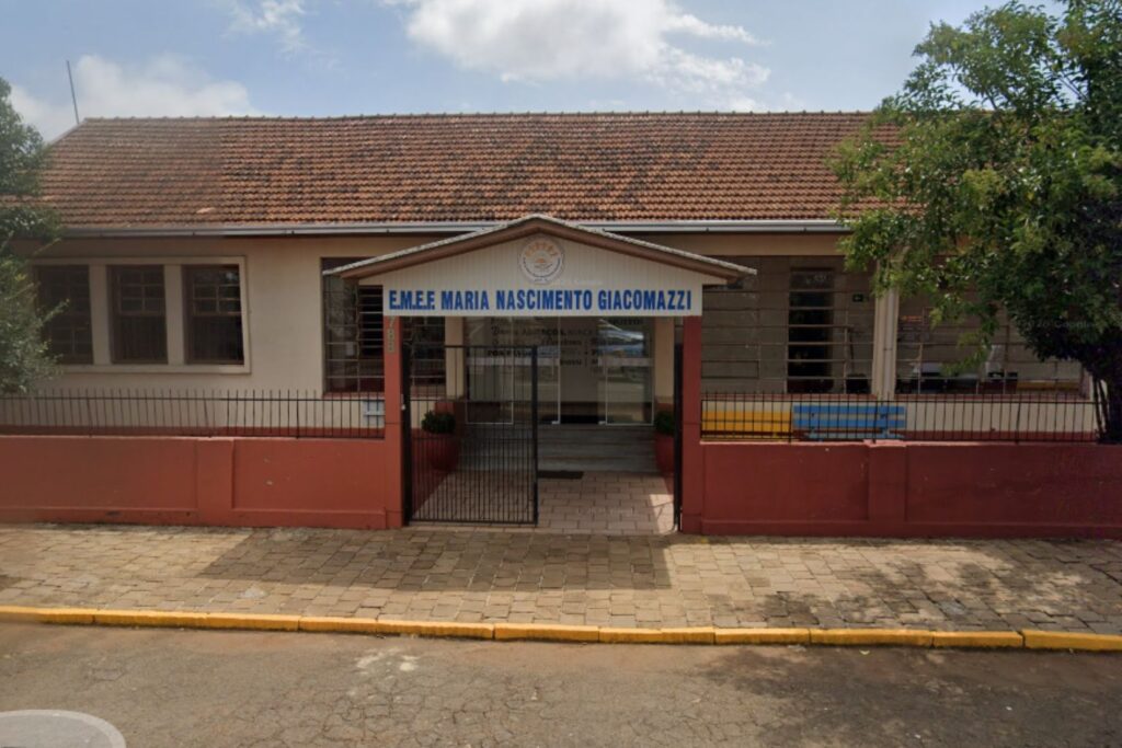 monitor-atingiu-adolescente-com-pa-para-desarma-lo-em-escola-do-rs