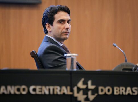presidente-do-banco-central-tera-de-esclarecer-ataque-hacker-a-camara