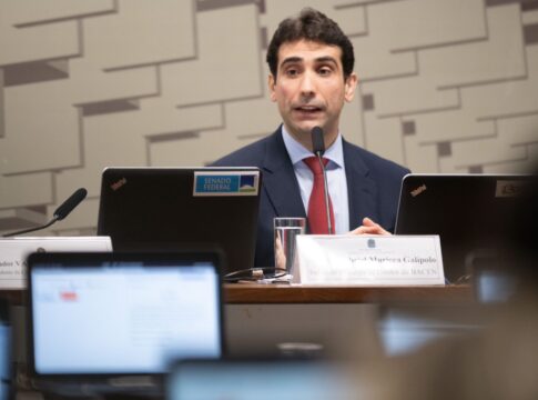“ninguem-quer-abaixar-juros-e-ter-inflacao-la-em-cima”,-diz-galipolo