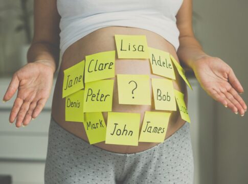 nomes-curtos-para-bebes-conquistam-pais;-veja-tendencias-e-inspire-se