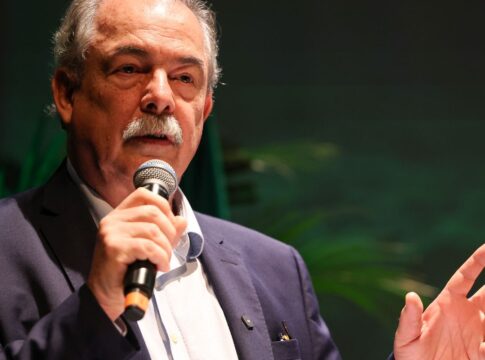 mercadante-destaca-papel-do-bndes-para-pesquisa-e-inovacao