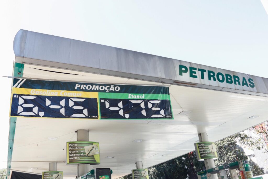 preco-da-gasolina-cai-no-df-dias-apos-agu-pedir-investigacao-a-pf