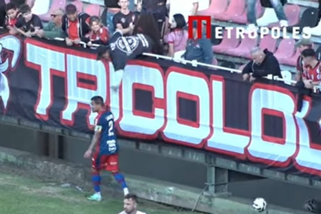 video:-torcedor-do-joinville-agride-jogador-do-marcilio-dias-durante-jogo