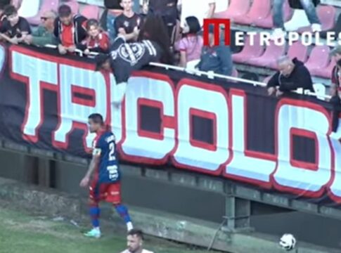 video:-torcedor-do-joinville-agride-jogador-do-marcilio-dias-durante-jogo